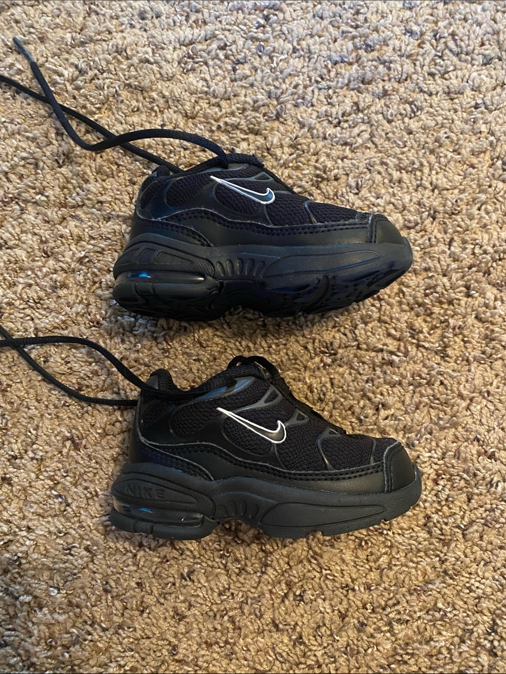 5C Shoes - Picture 2 of 9